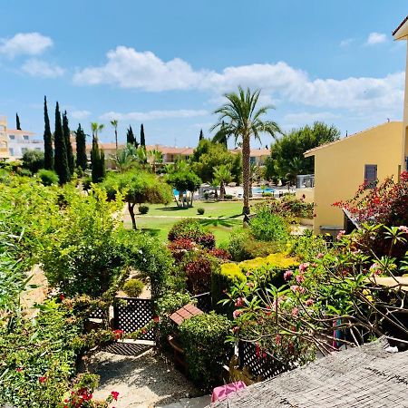 101 Hippo Apartment In Popular Regina Gardens Paphos Eksteriør billede